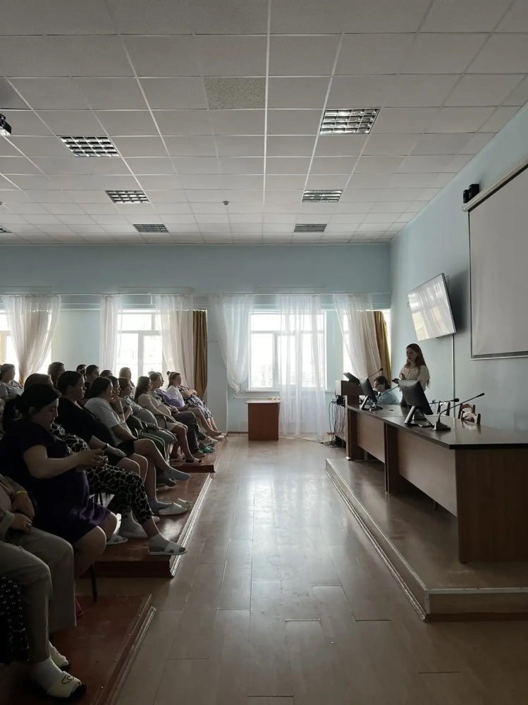 В стационаре возобновились лекции в рамках школы «Мы_родители»